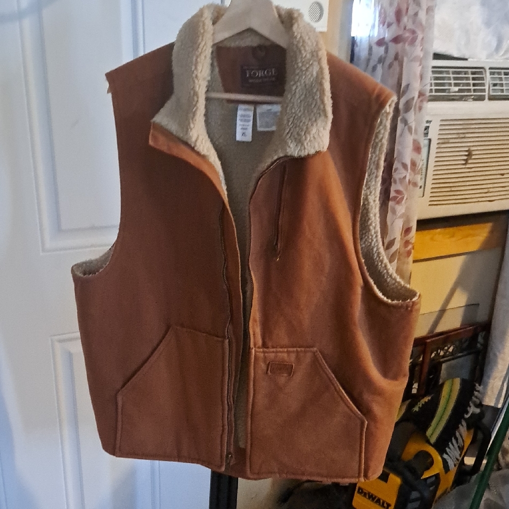 FORGE, Men's Tan Sherpa-Lined Vest